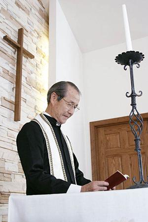 魅力のウェディングドレスを着るなら